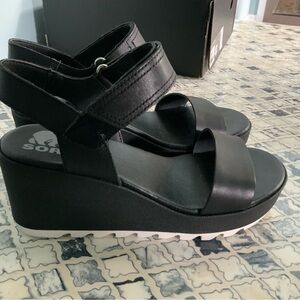 Sorel Black Cameron Wedge Sandals Modern Design